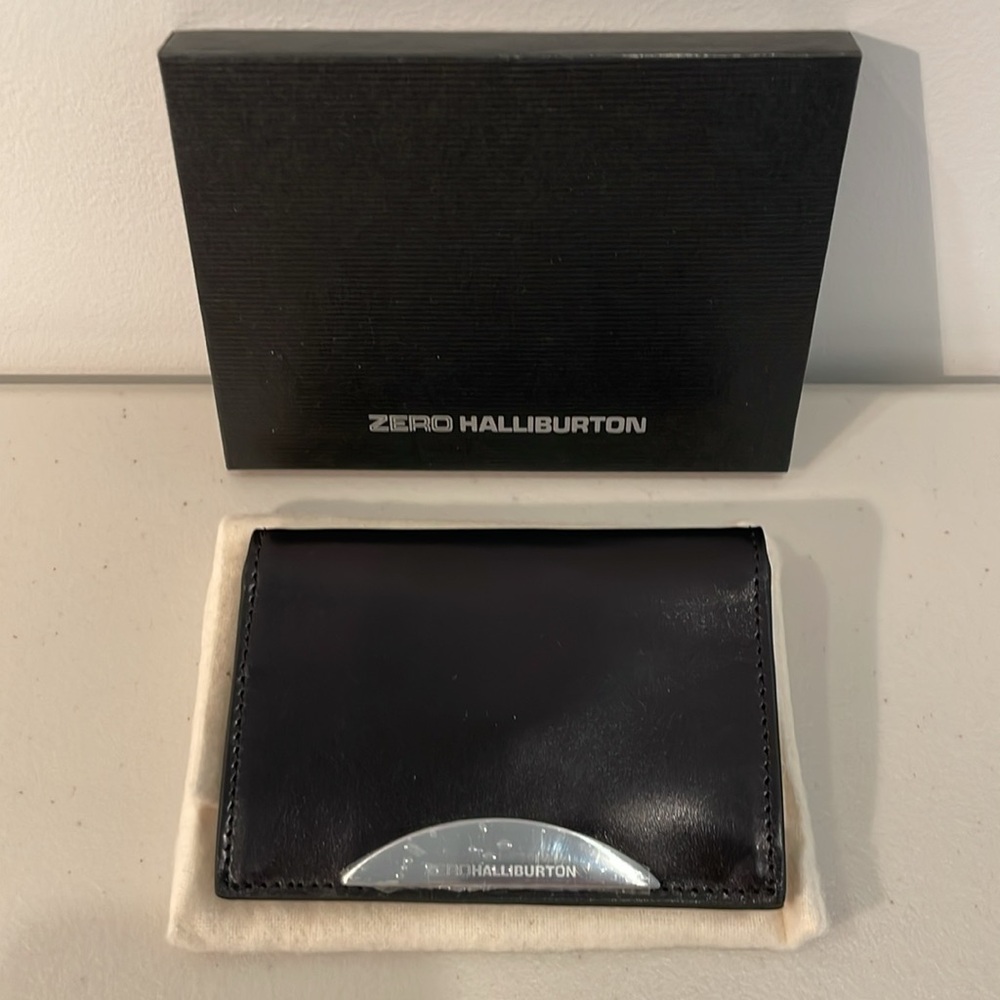 Zero Halliburton Black Leather Card Case w/ Window